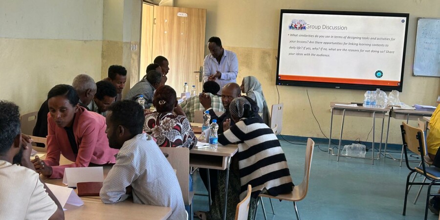 Research-informed professional development for Science Teaching 